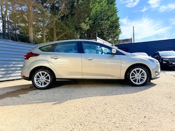 Used Ford Focus 2015 for sale - 76008794: Photo 2
