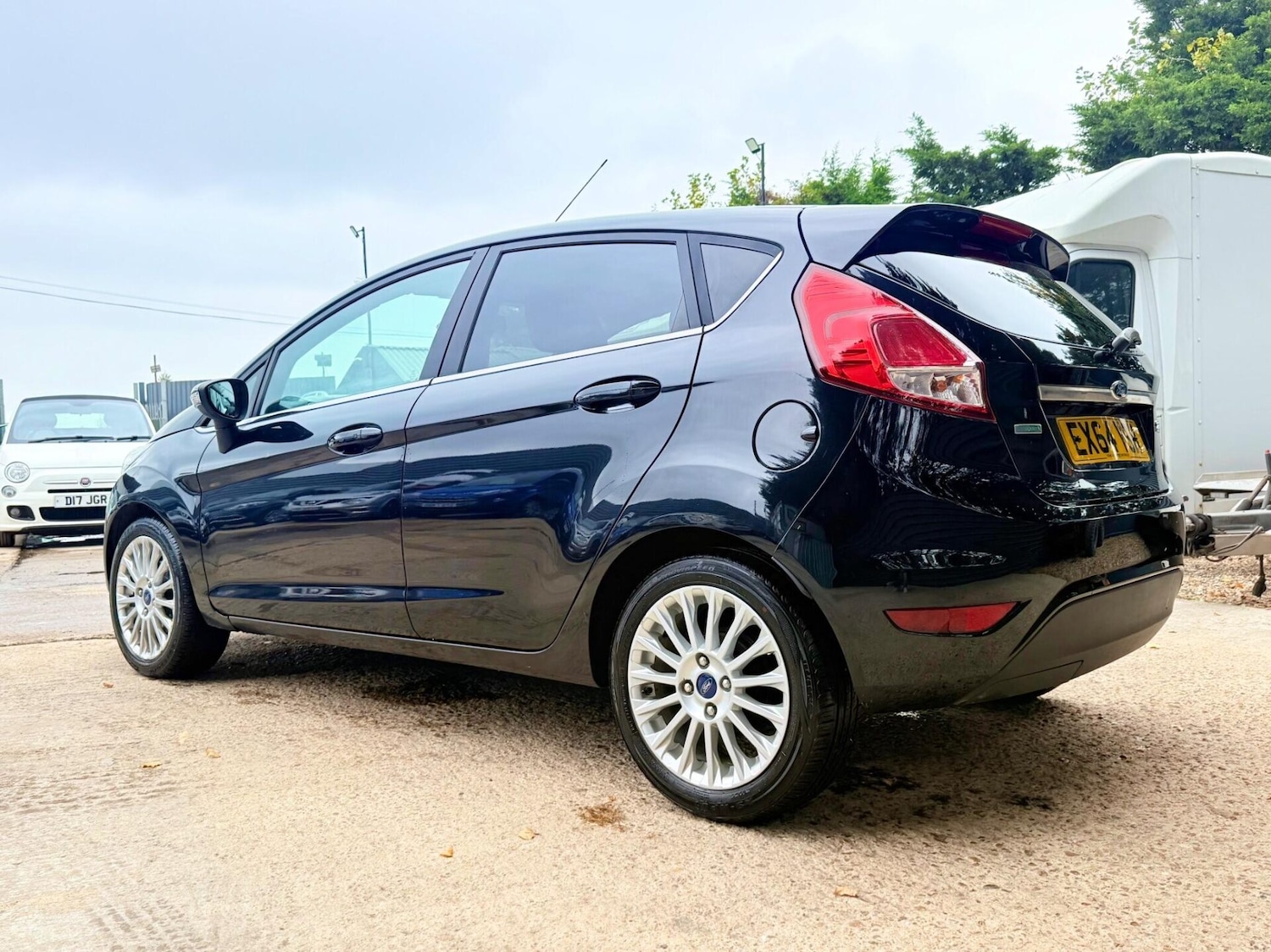 Used Ford Fiesta 2014 for sale - 76387402: Photo 10