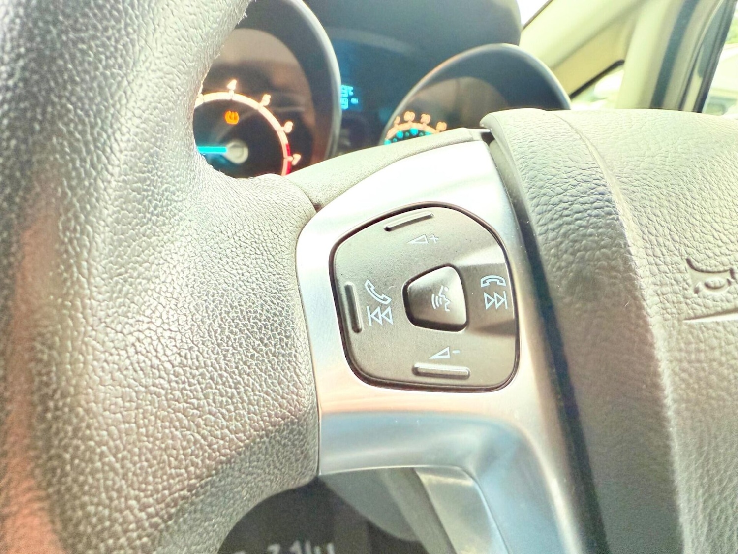 Used Ford Fiesta 2014 for sale - 76387402: Photo 24