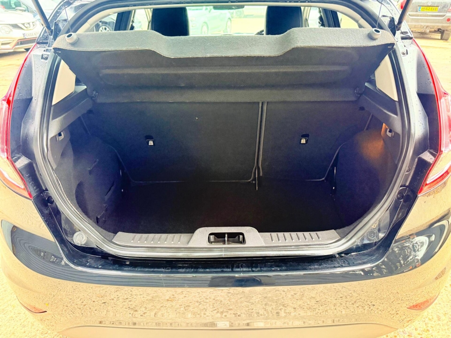 Used Ford Fiesta 2014 for sale - 76387402: Photo 8