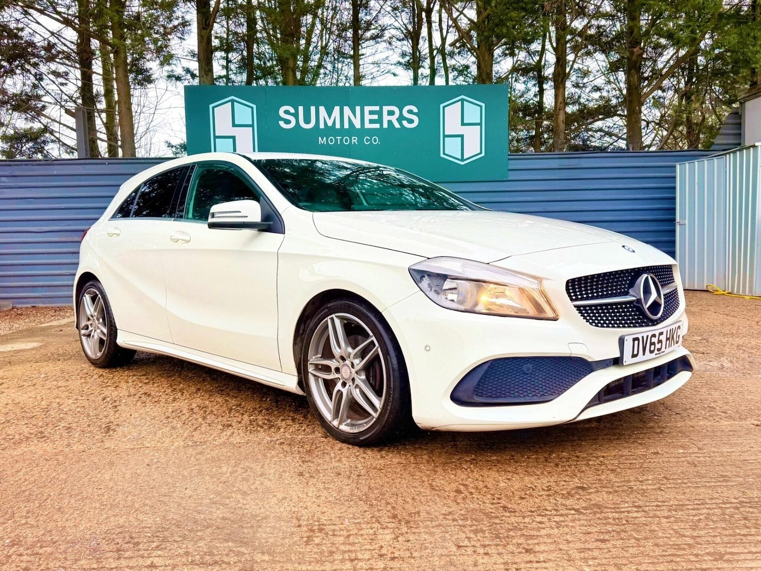 Used Mercedes-Benz A-Class 2015 for sale - 77375893: Photo 2