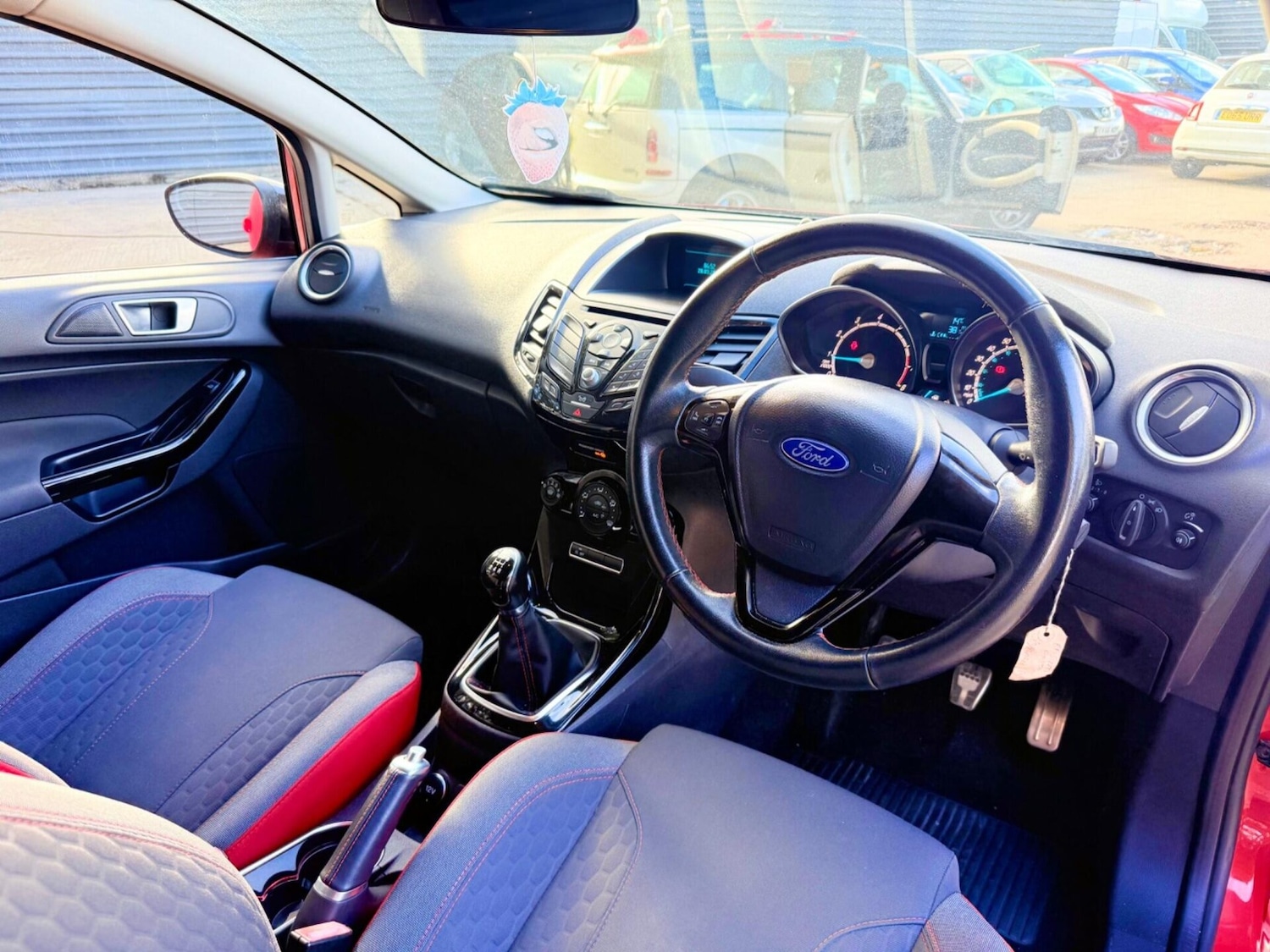 Used Ford Fiesta 2015 for sale - 76387400: Photo 18