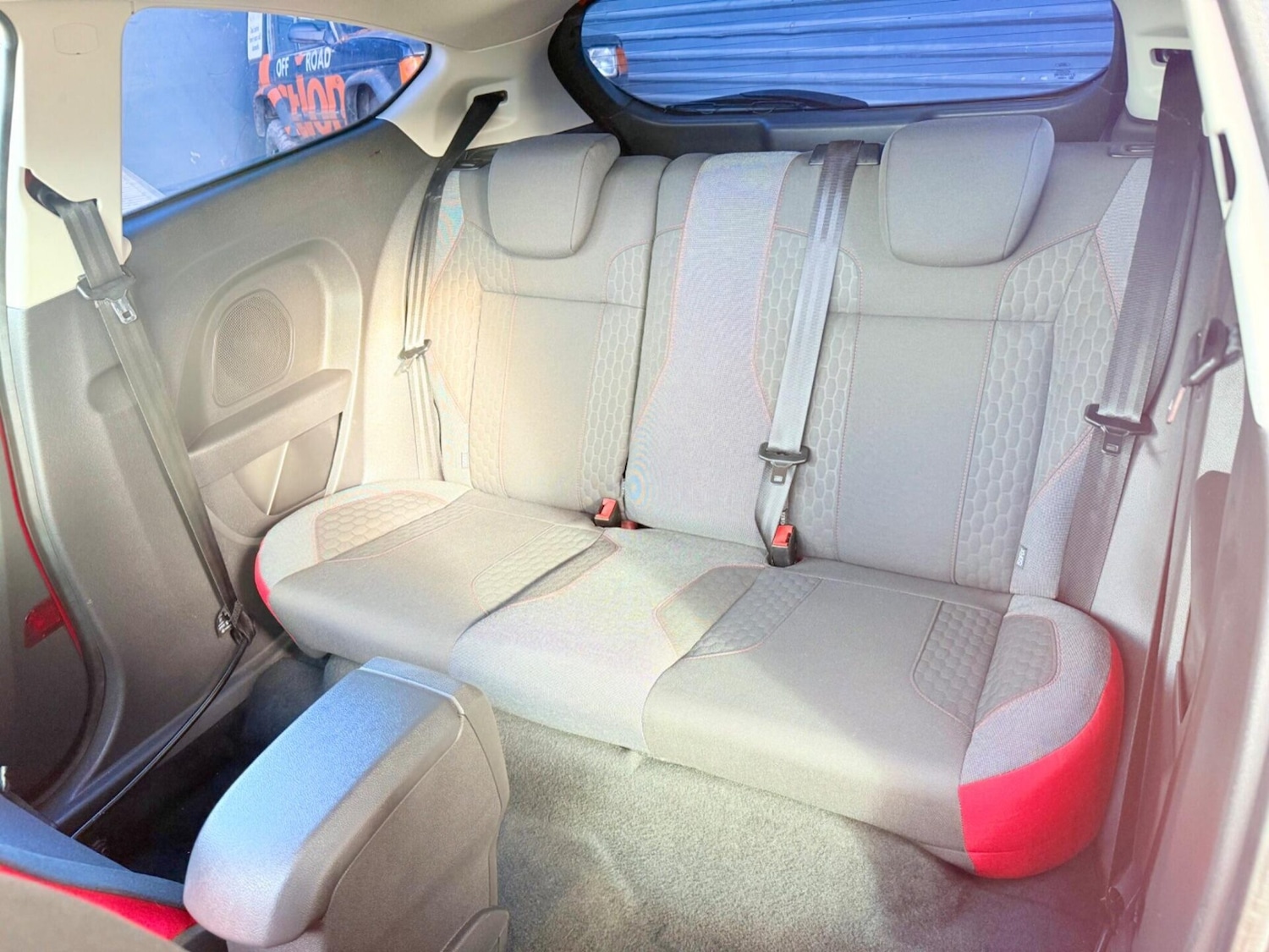 Used Ford Fiesta 2015 for sale - 76387400: Photo 25