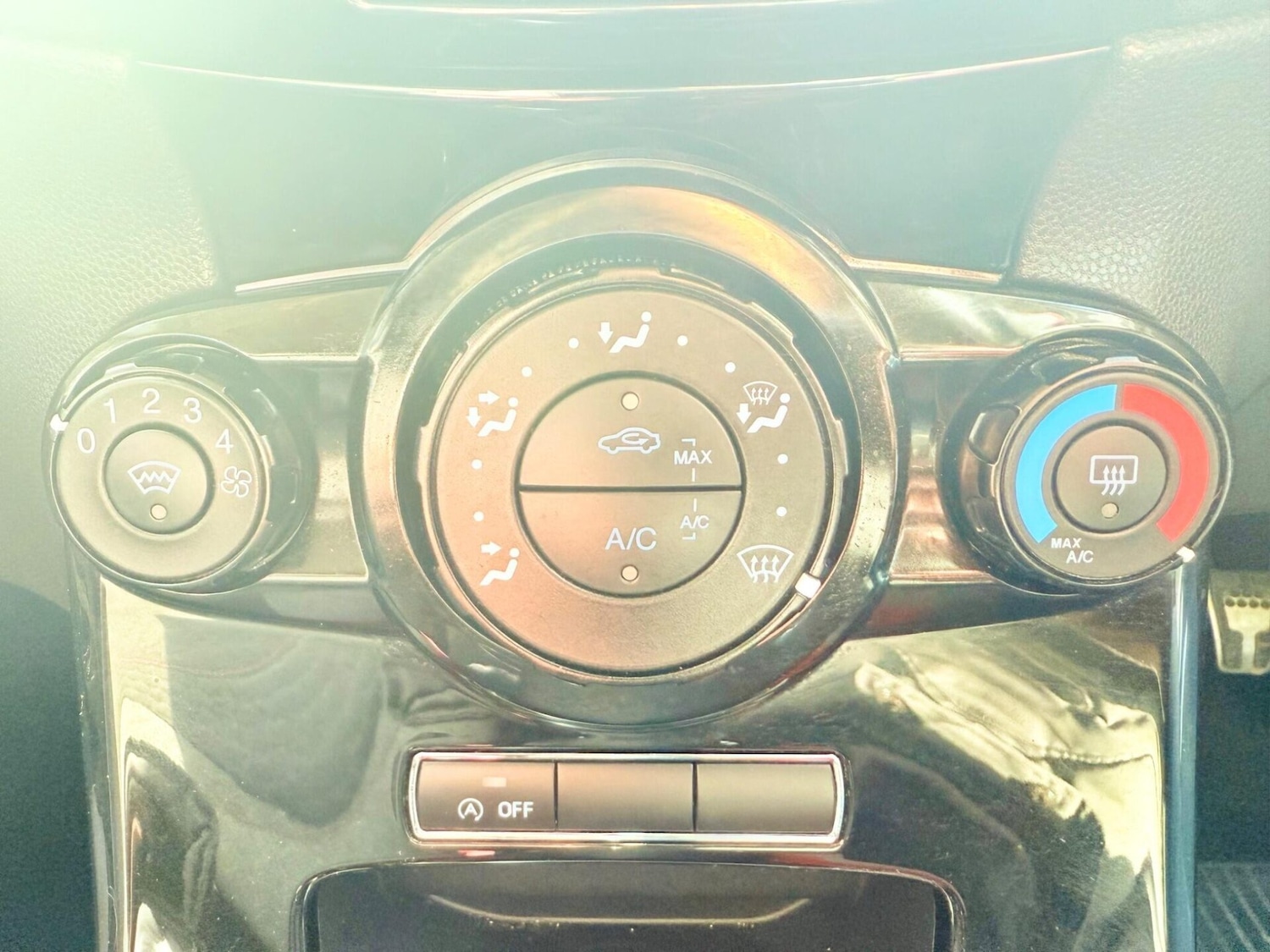 Used Ford Fiesta 2015 for sale - 76387400: Photo 26