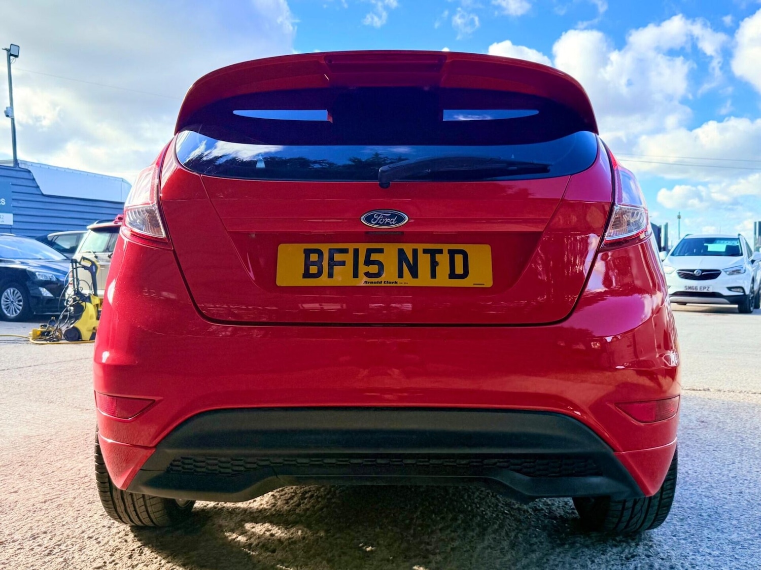 Used Ford Fiesta 2015 for sale - 76387400: Photo 6