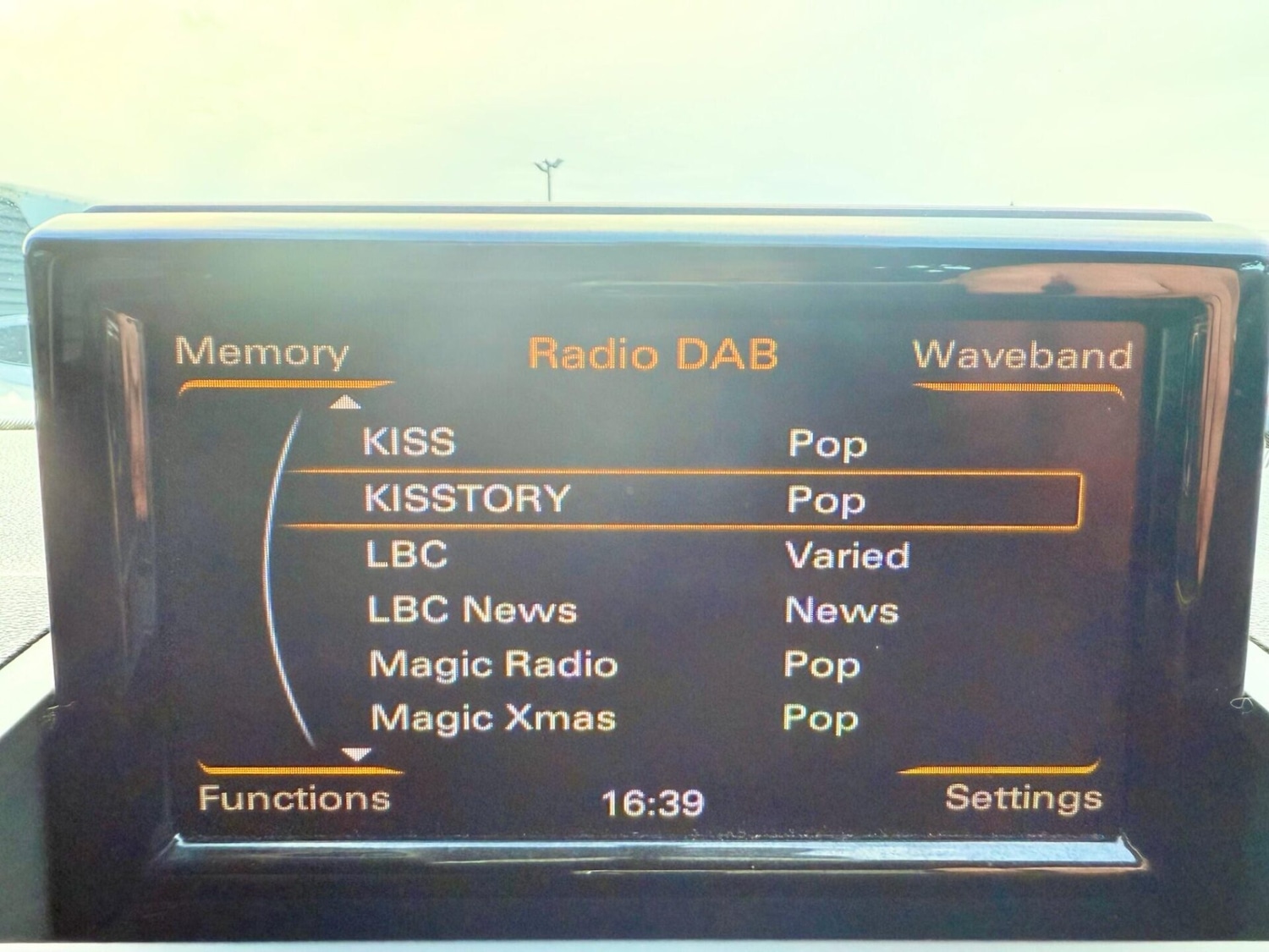 Used Audi A1 2016 for sale - 76444359: Photo 27