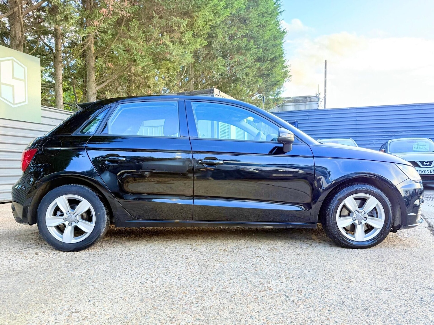 Used Audi A1 2016 for sale - 76444359: Photo 3