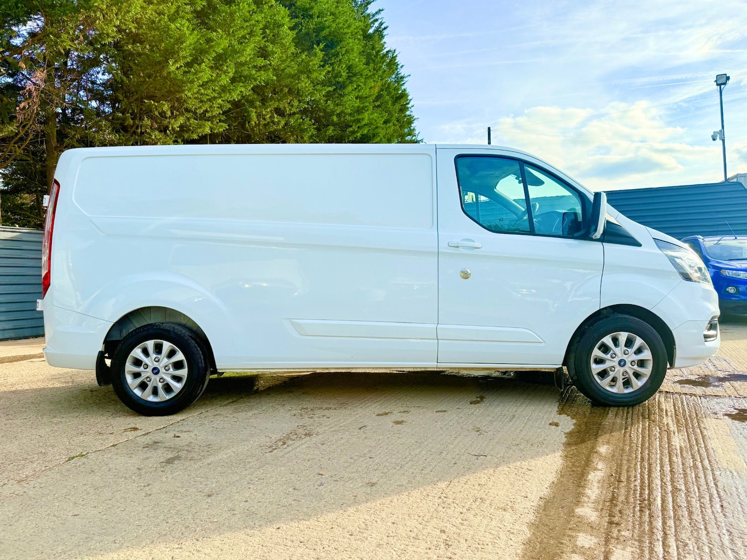 Used Ford Transit Custom 2022 for sale - 76268638: Photo 2