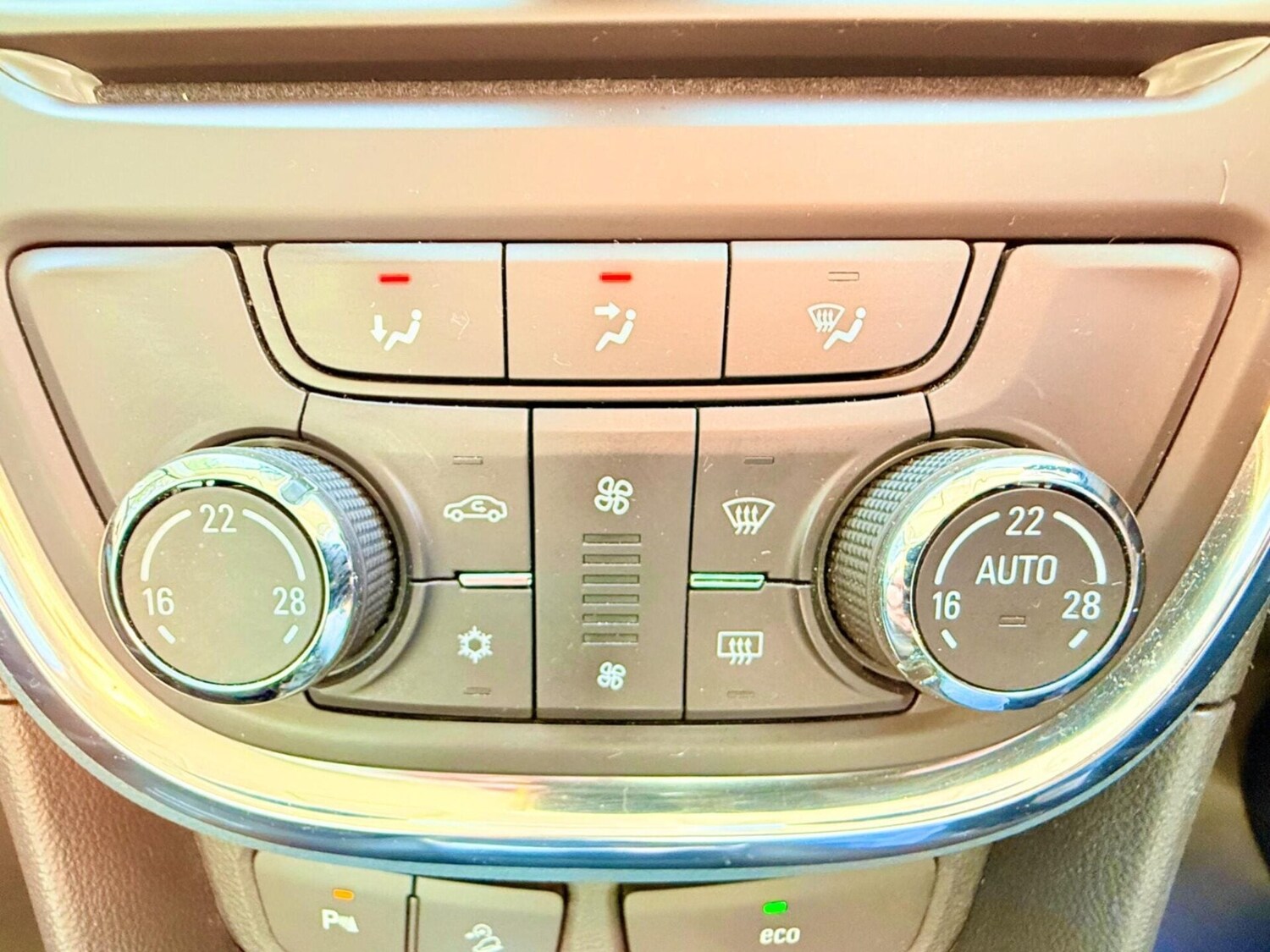 Used Vauxhall Mokka 2012 for sale - 77675541: Photo 34