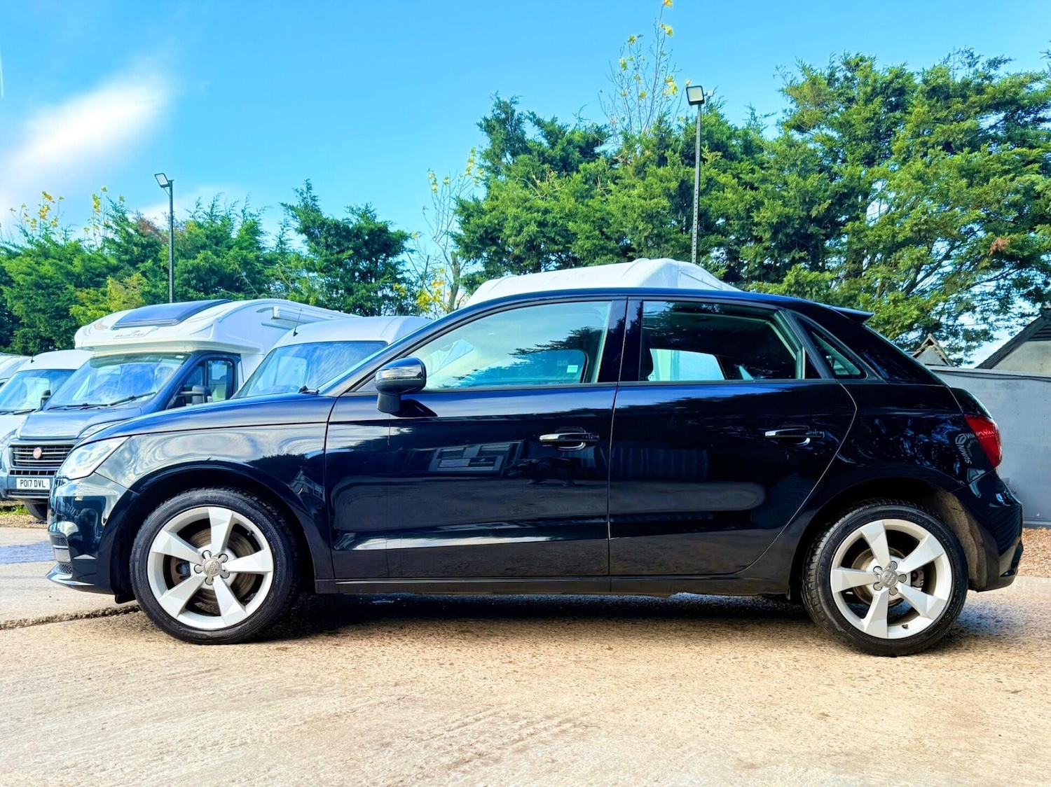 Used Audi A1 2015 for sale - 76387392: Photo 10