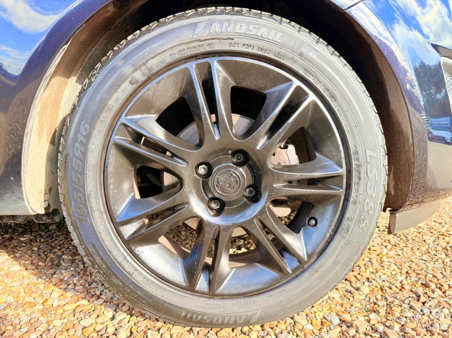 Used Vauxhall Corsa 2011 for sale - 77707956: Photo 11