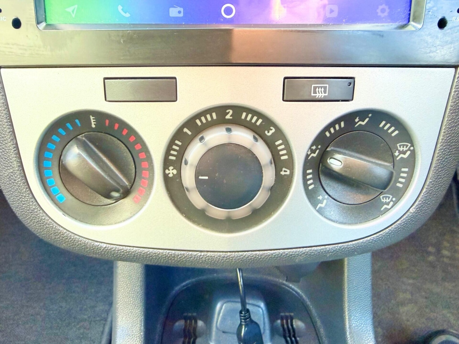 Used Vauxhall Corsa 2011 for sale - 77707956: Photo 25