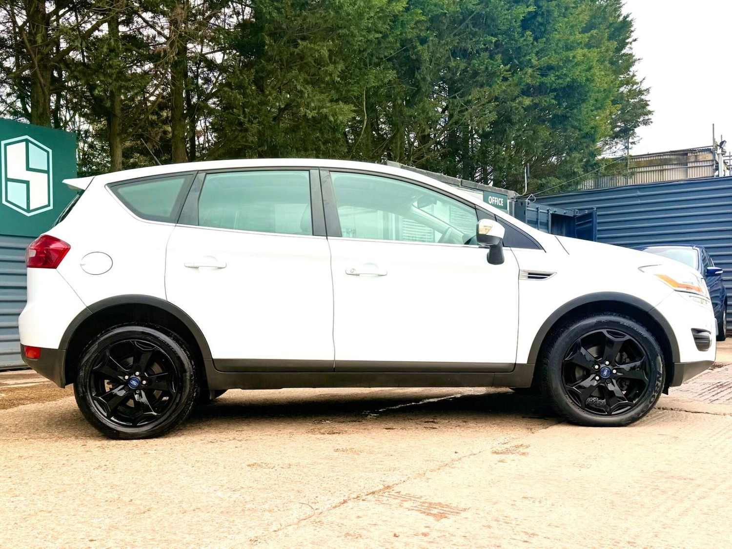 Used Ford Kuga 2012 for sale - 77915542: Photo 3