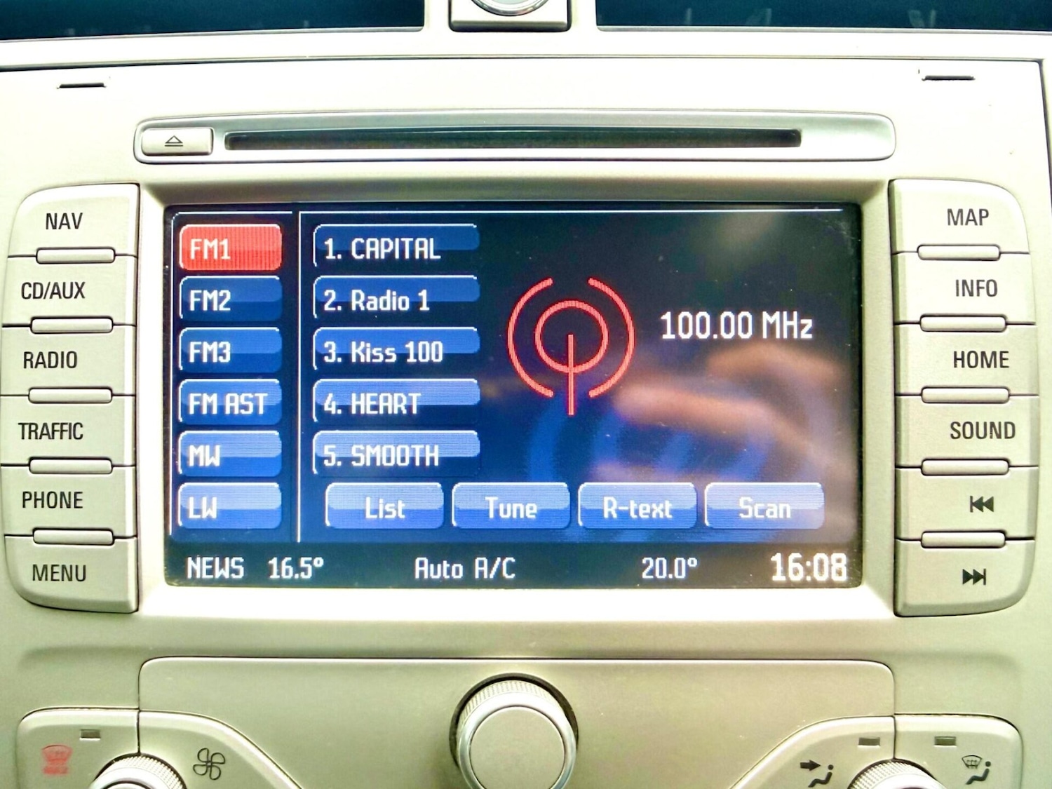 Used Ford Kuga 2012 for sale - 77915542: Photo 30