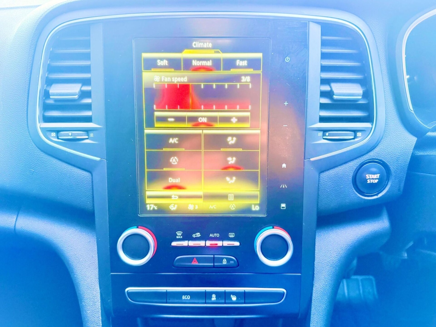 Used Renault Megane 2017 for sale - 77382216: Photo 30