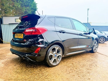 Used Ford Fiesta 2019 for sale - 77335908: Photo