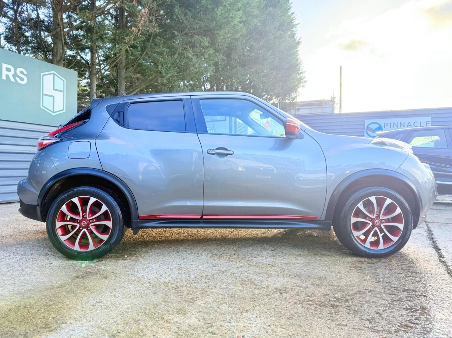 Used Nissan Juke 2014 for sale - 76697451: Photo 2