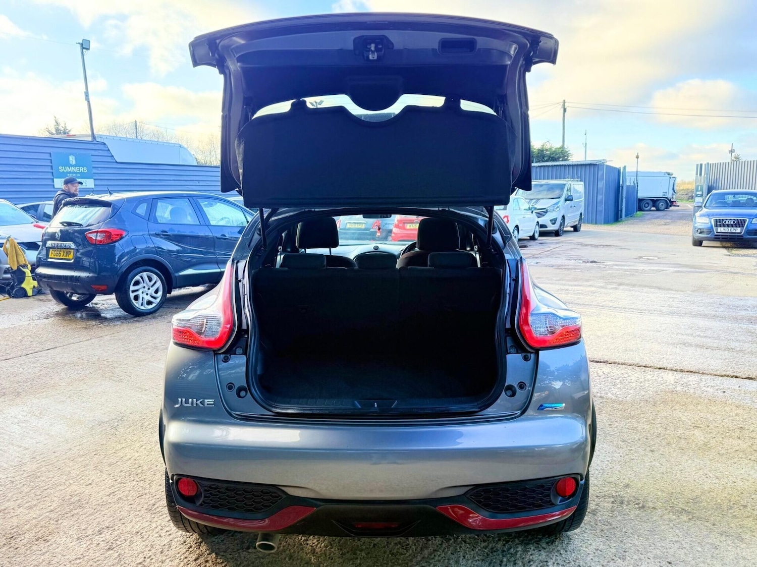 Used Nissan Juke 2014 for sale - 76697451: Photo 5