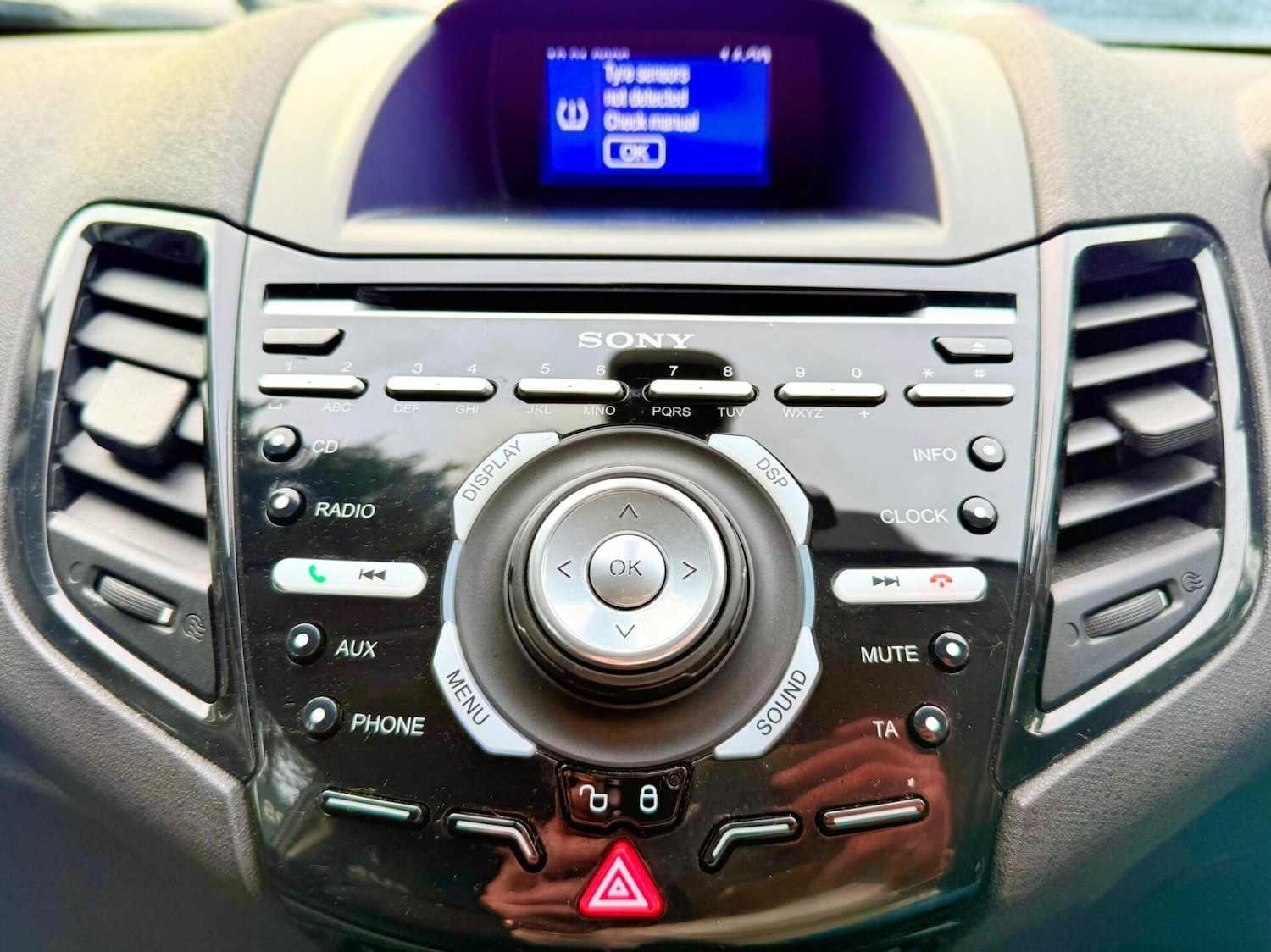 Used Ford Fiesta 2016 for sale - 77179595: Photo 32