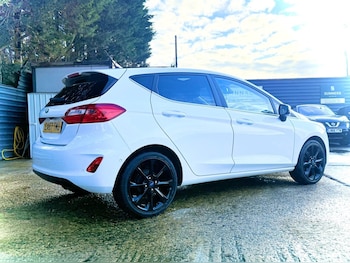 Used Ford Fiesta 2017 for sale - 77445872: Photo