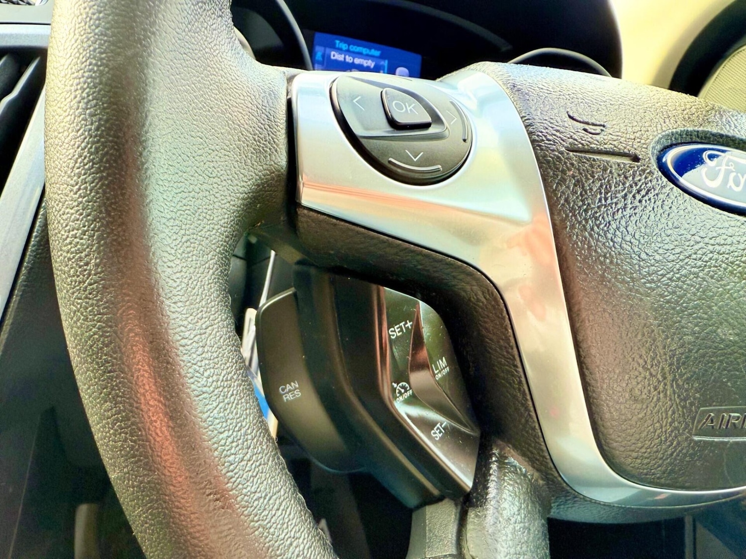 Used Ford Focus 2011 for sale - 77226207: Photo 32