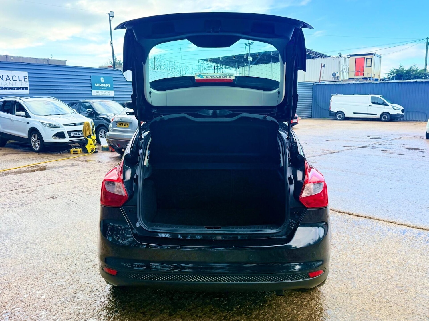 Used Ford Focus 2011 for sale - 77226207: Photo 7