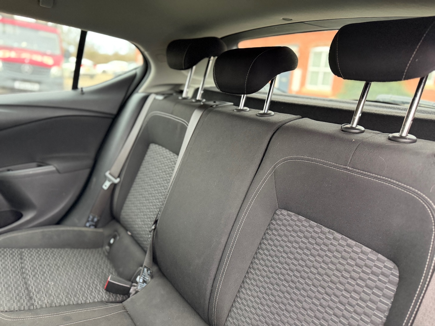 Used Vauxhall Astra 2018 for sale - 77640976: Photo 34