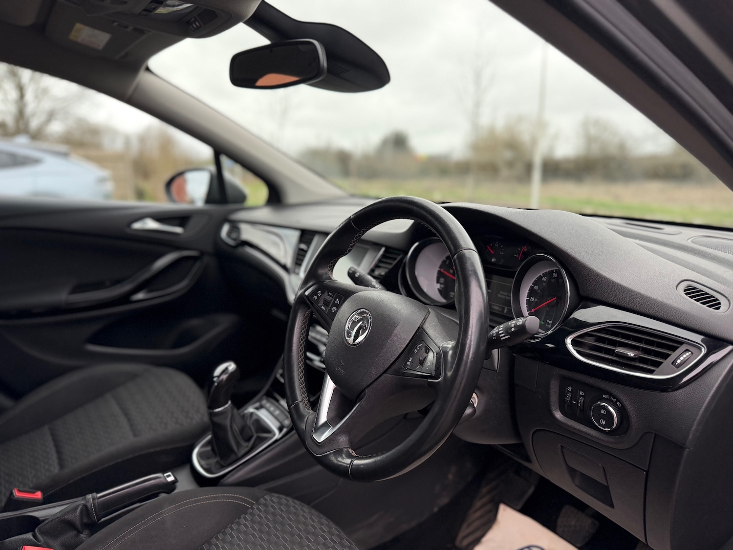 Used Vauxhall Astra 2018 for sale - 77640976: Photo 44