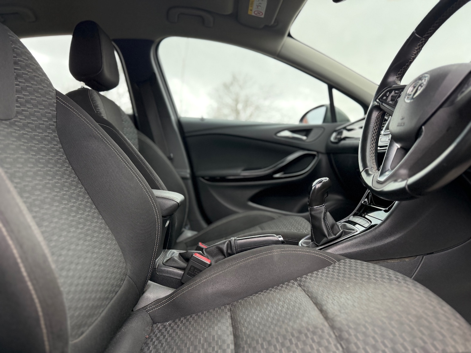 Used Vauxhall Astra 2018 for sale - 77640976: Photo 46