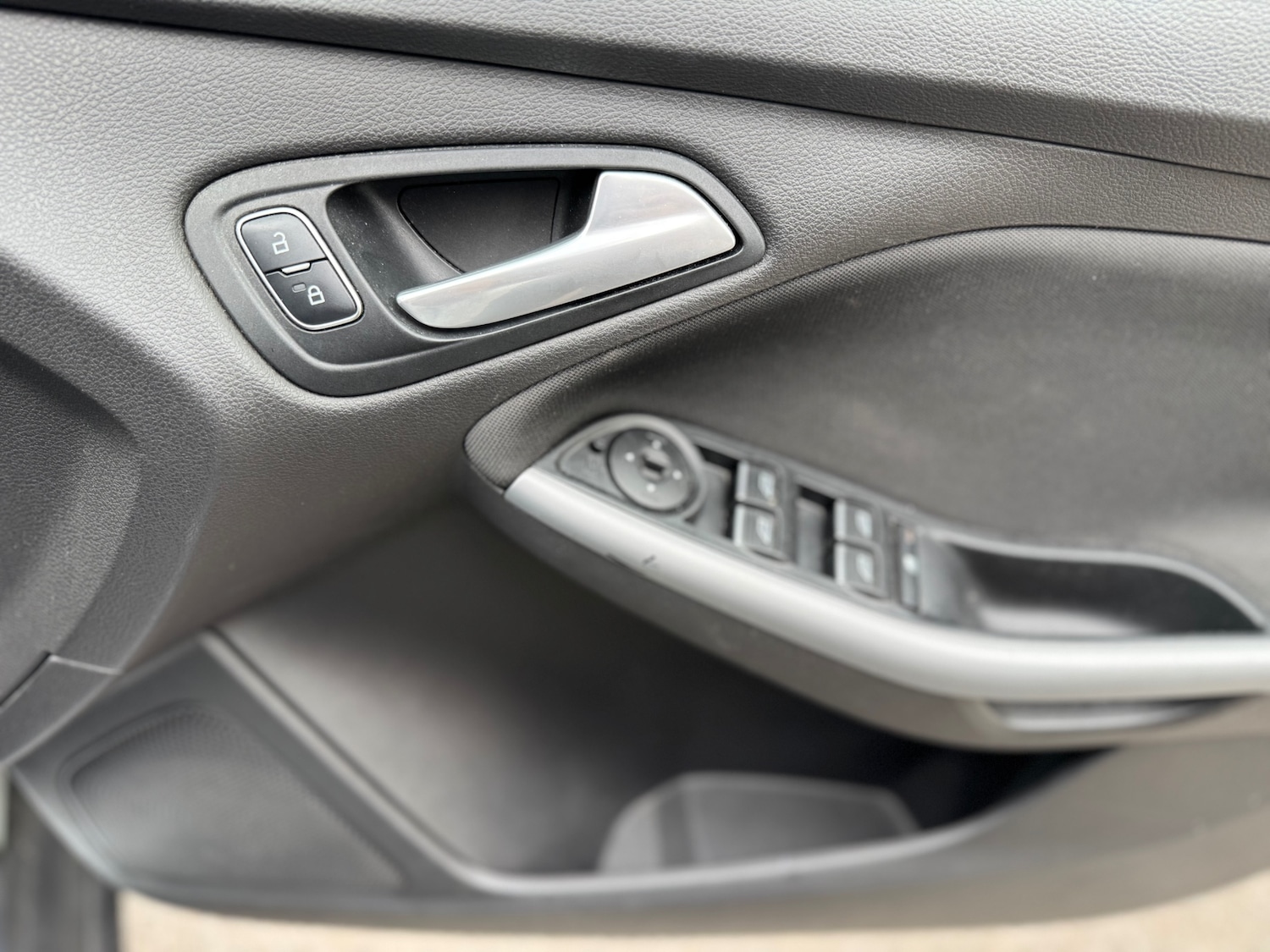 Used Ford Focus 2015 for sale - 76682678: Photo 14