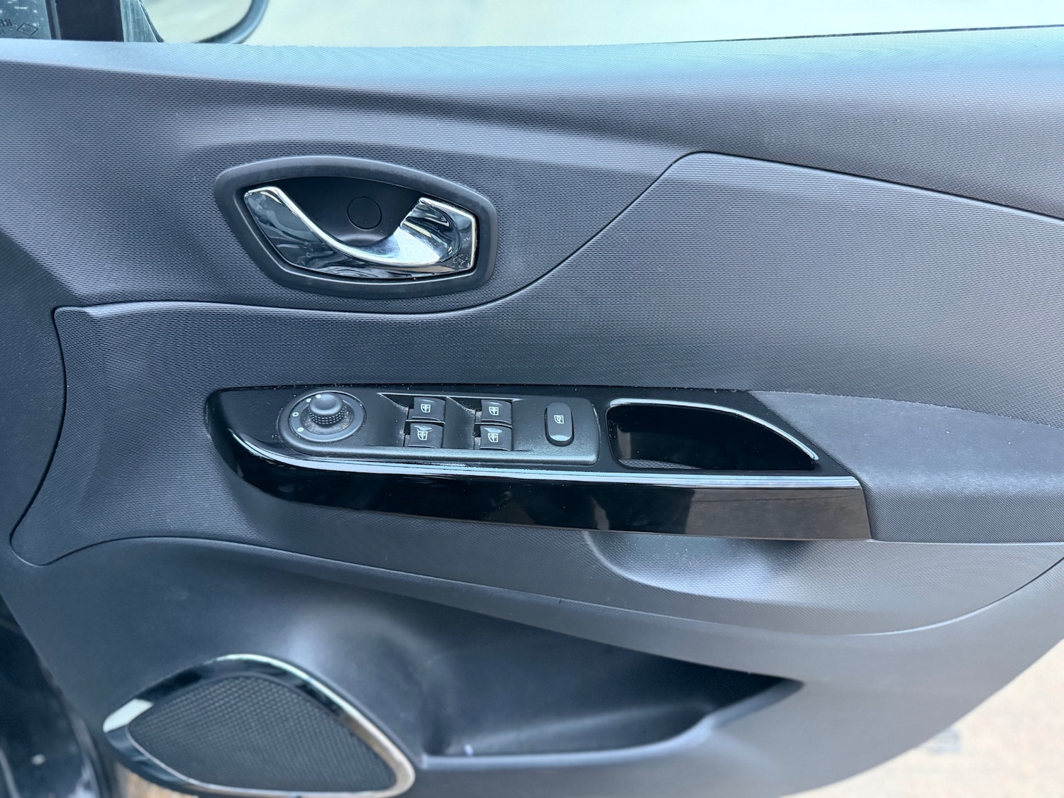 Used Renault Captur 2016 for sale - 76682663: Photo 13