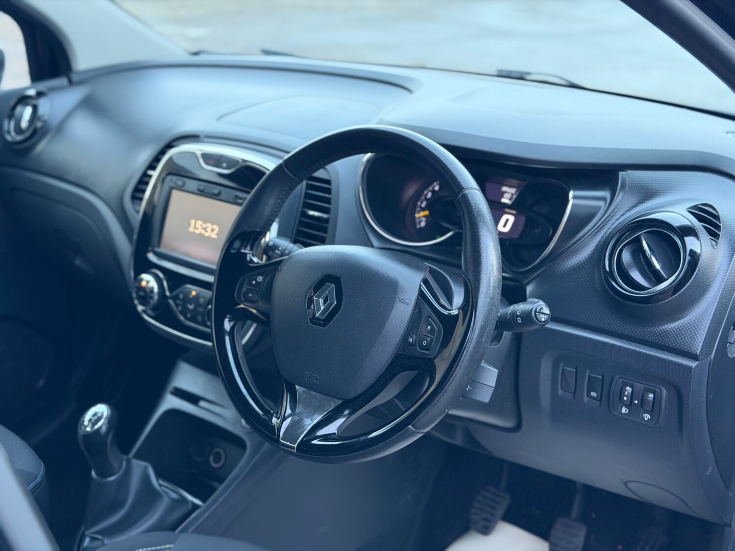 Used Renault Captur 2016 for sale - 76682663: Photo 21