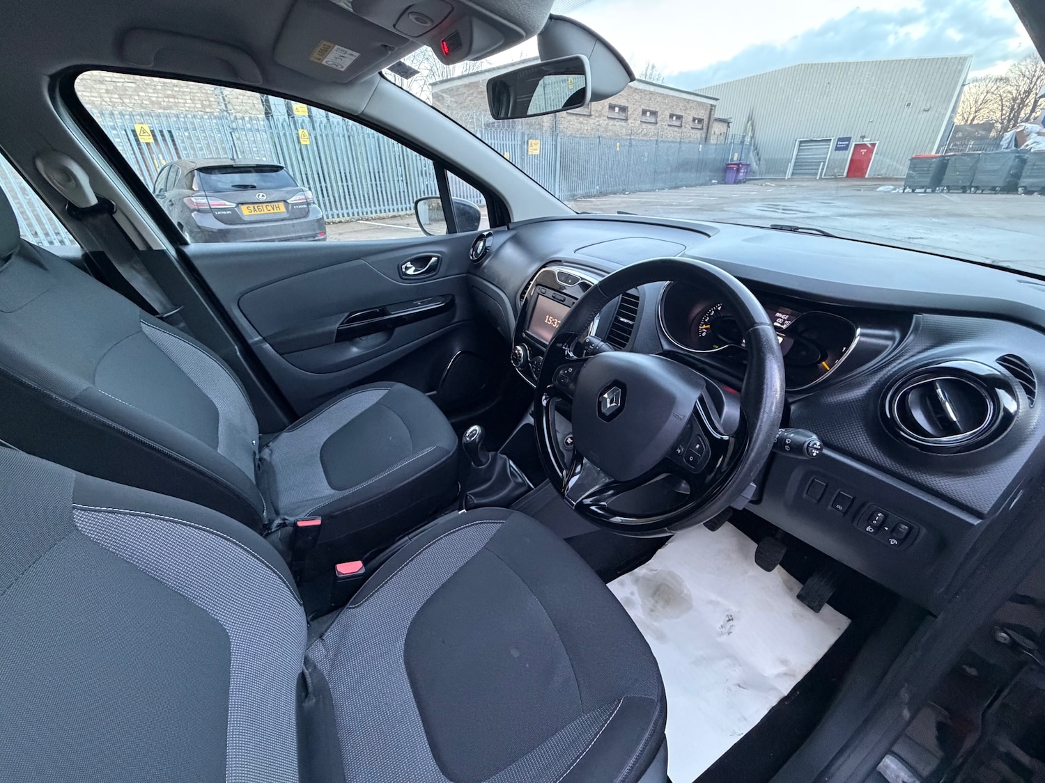 Used Renault Captur 2016 for sale - 76682663: Photo 23