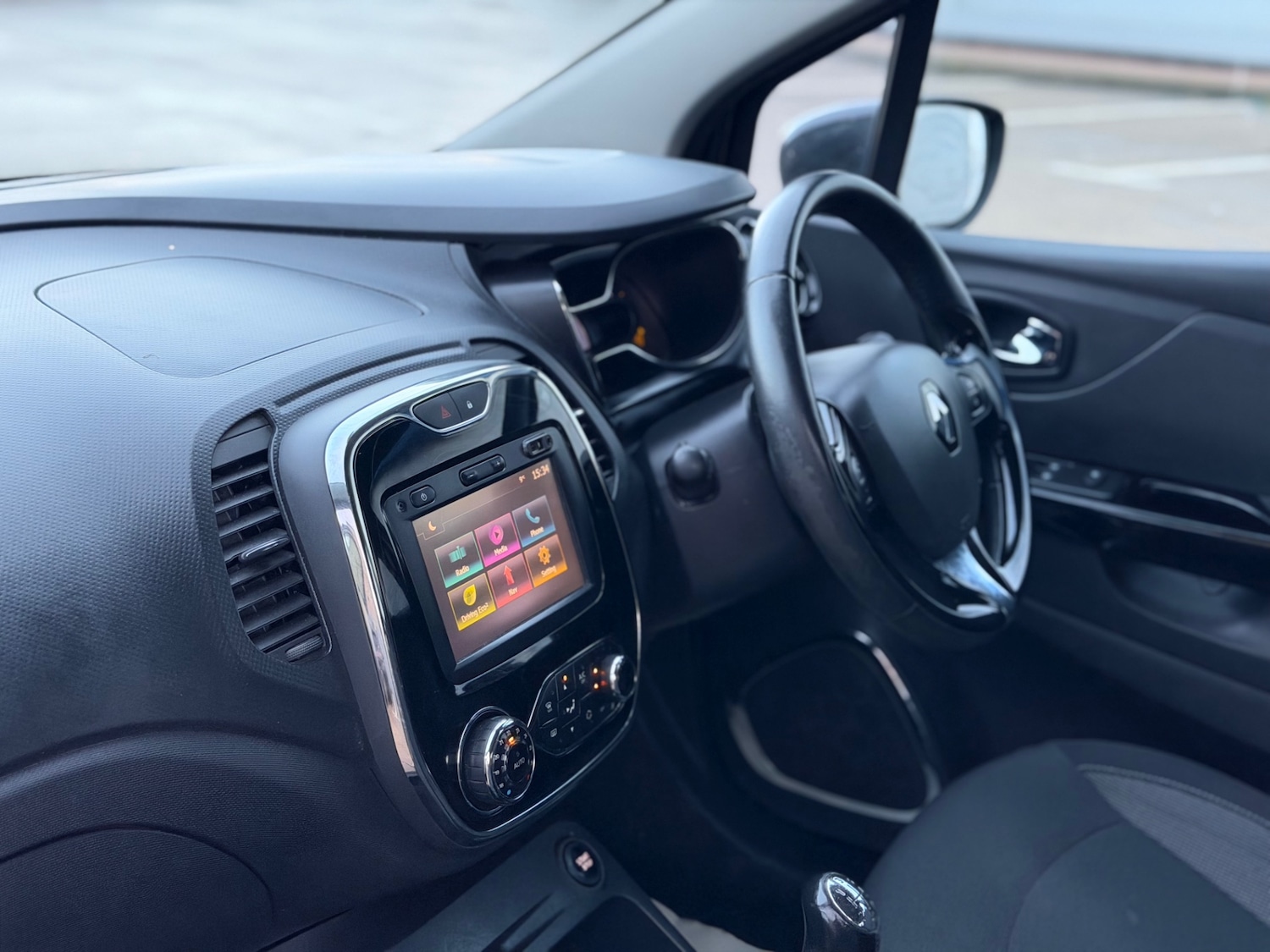 Used Renault Captur 2016 for sale - 76682663: Photo 24