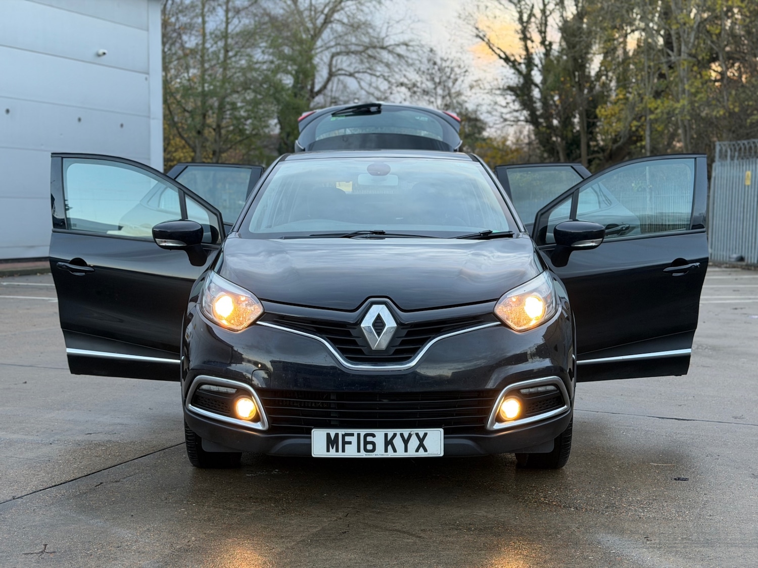 Used Renault Captur 2016 for sale - 76682663: Photo 38