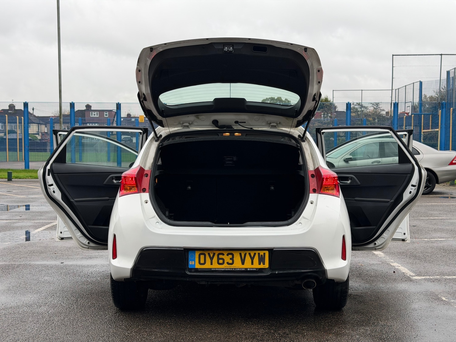 Used Toyota Auris 2013 for sale - 76638692: Photo 11