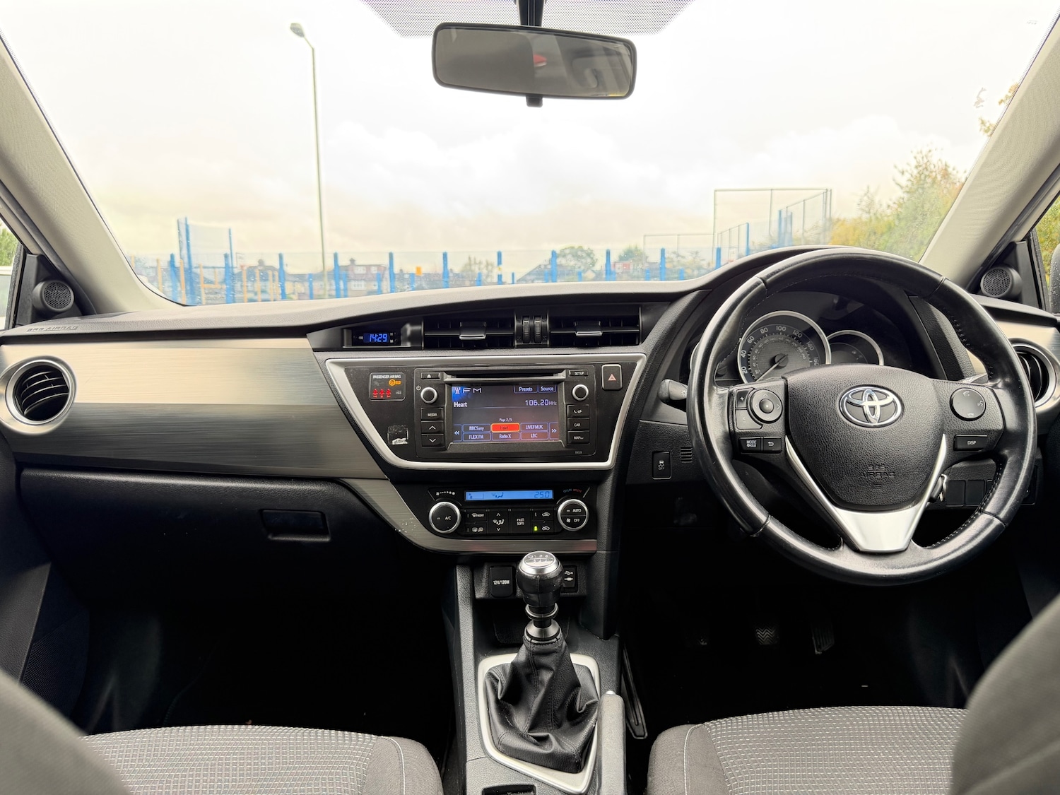 Used Toyota Auris 2013 for sale - 76638692: Photo 13