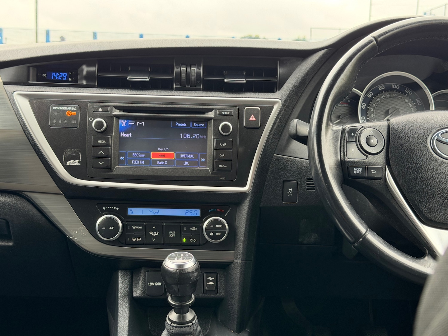 Used Toyota Auris 2013 for sale - 76638692: Photo 14