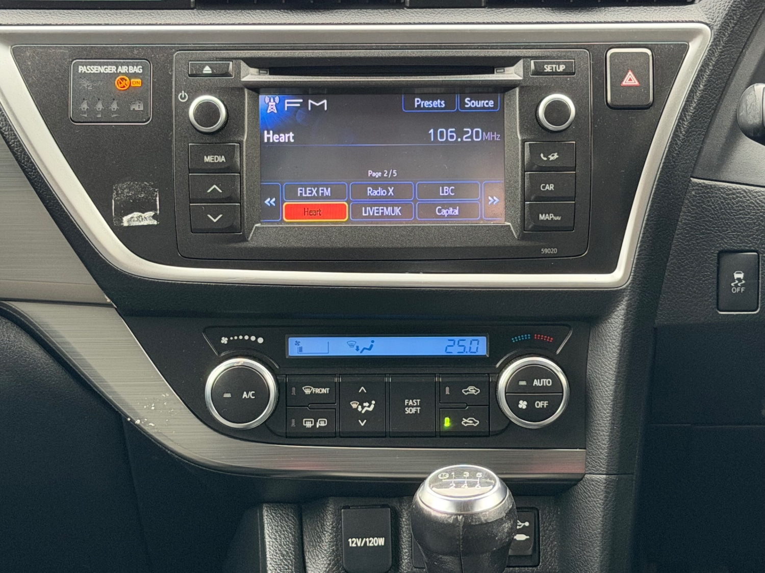 Used Toyota Auris 2013 for sale - 76638692: Photo 16