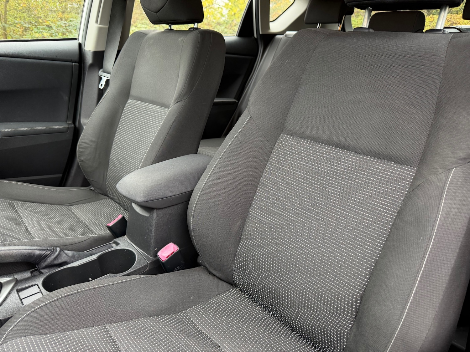 Used Toyota Auris 2013 for sale - 76638692: Photo 24