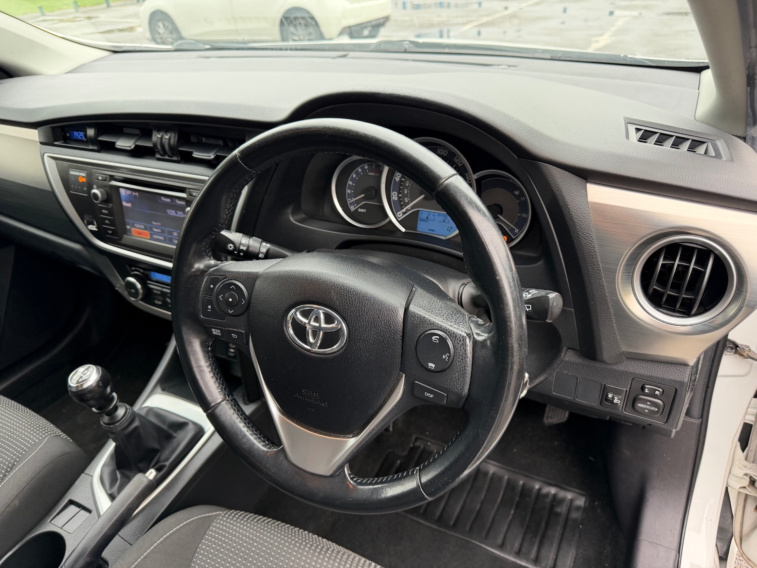 Used Toyota Auris 2013 for sale - 76638692: Photo 40