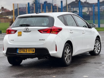 Used Toyota Auris 2013 for sale - 76638692: Photo