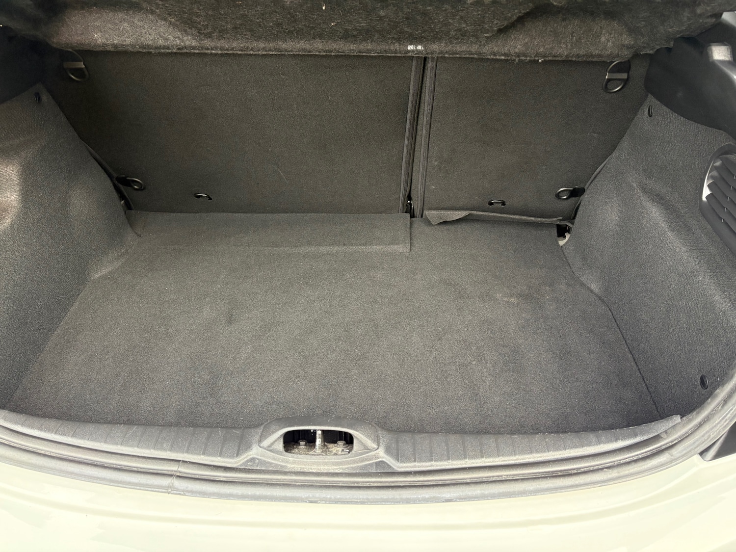 Used Peugeot 208 2015 for sale - 77409663: Photo 12