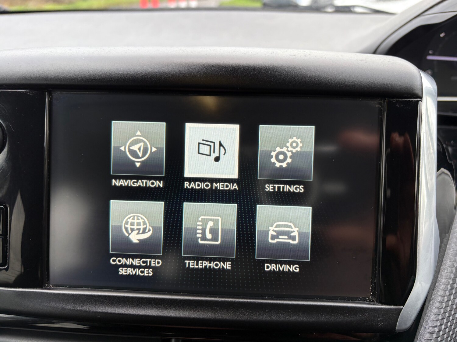 Used Peugeot 208 2015 for sale - 77409663: Photo 18