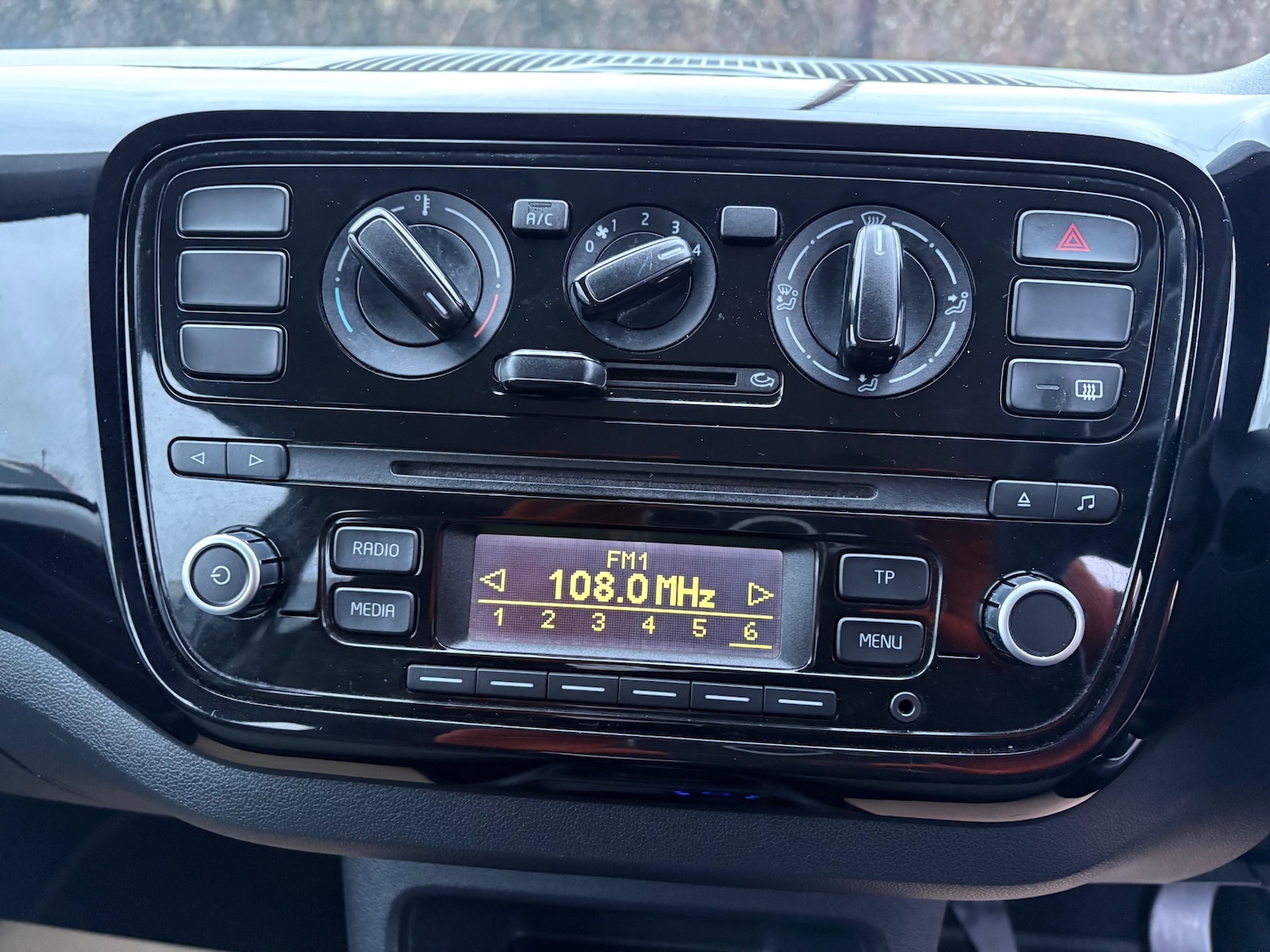 Used Volkswagen up! 2013 for sale - 77495020: Photo 11