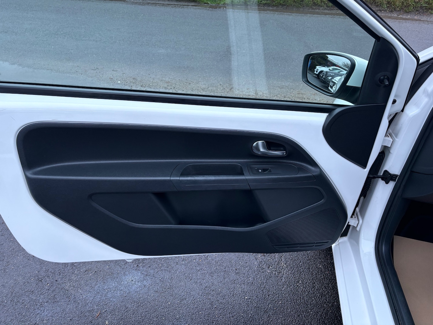 Used Volkswagen up! 2013 for sale - 77495020: Photo 16