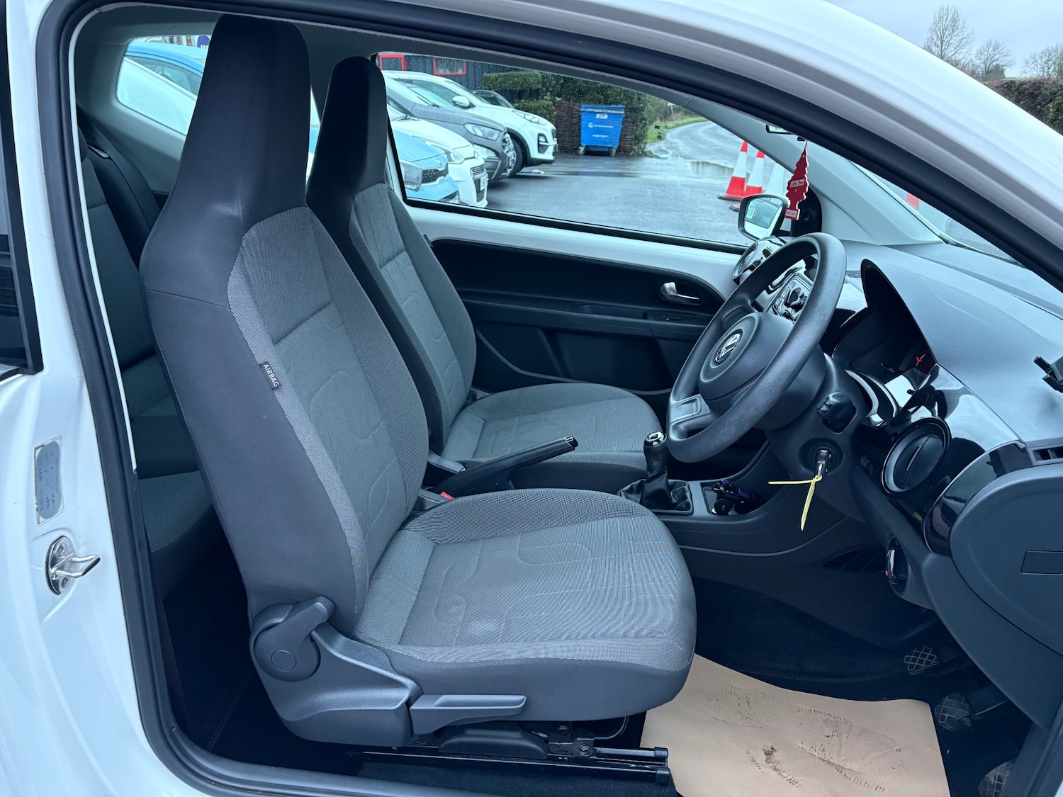 Used Volkswagen up! 2013 for sale - 77495020: Photo 7