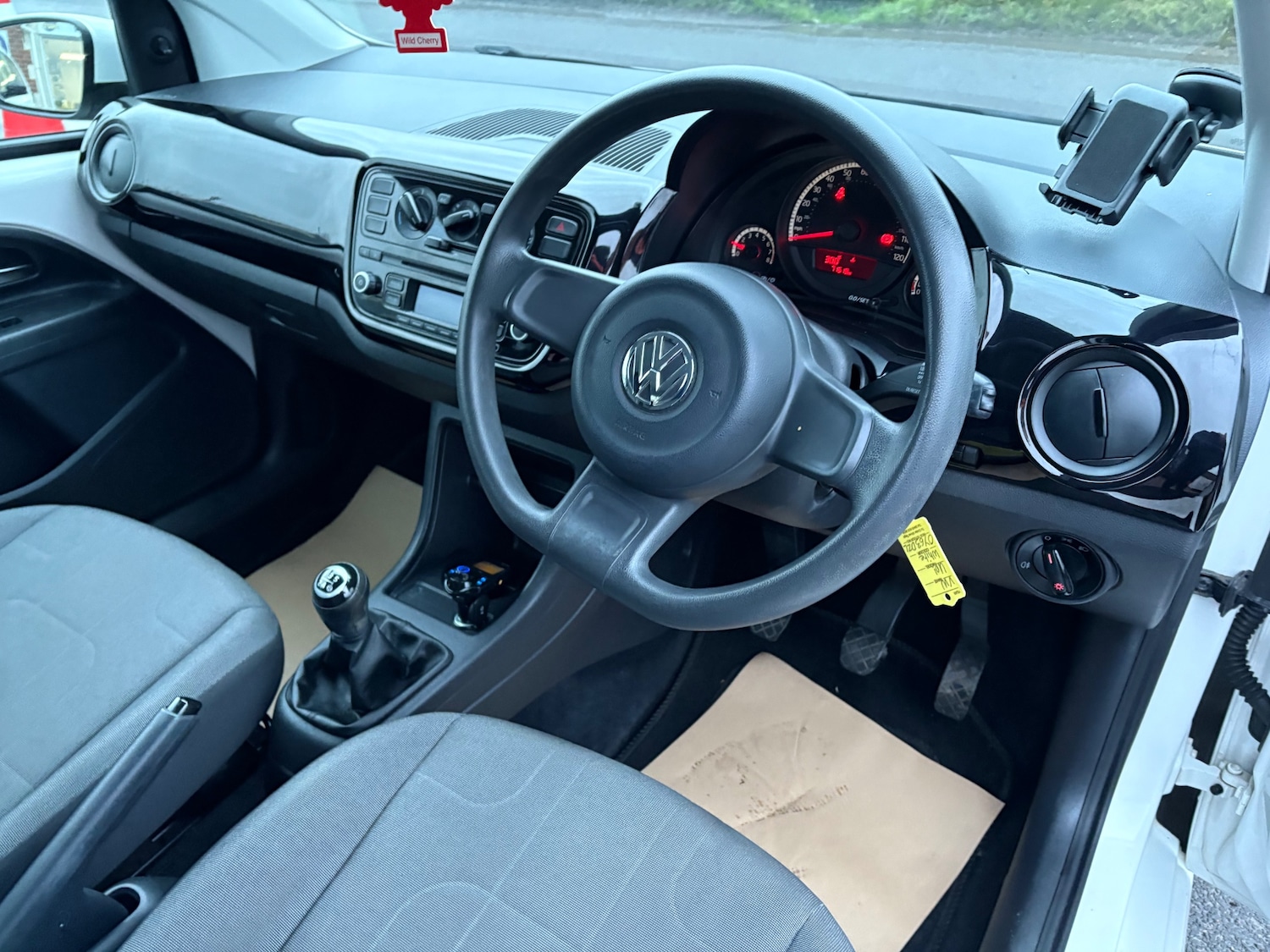 Used Volkswagen up! 2013 for sale - 77495020: Photo 8