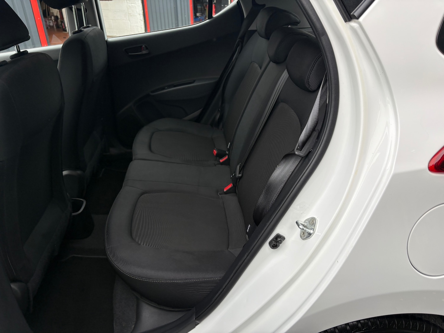 Used Hyundai i10 2017 for sale - 76257499: Photo 15