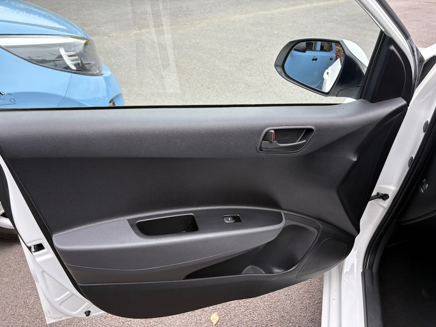 Used Hyundai i10 2017 for sale - 76257499: Photo 16